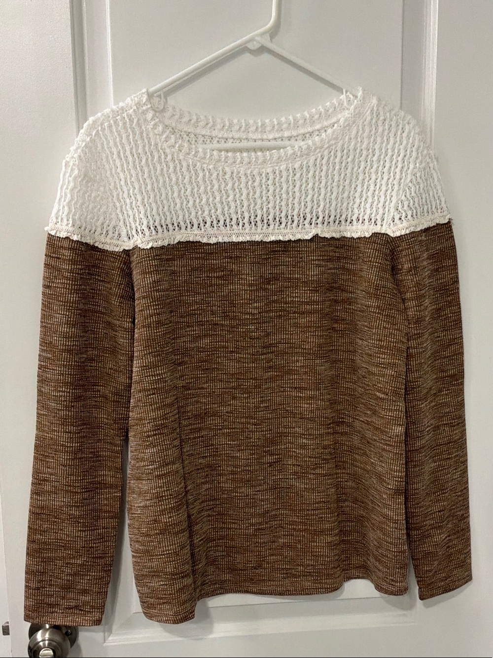 Women’s Two-Tone Brown and White Knit Top